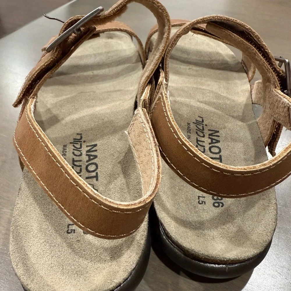 NAOT NEW Size 5.5 (36 )Footwear Women's Norah Sandal in Latte Brown Lthr